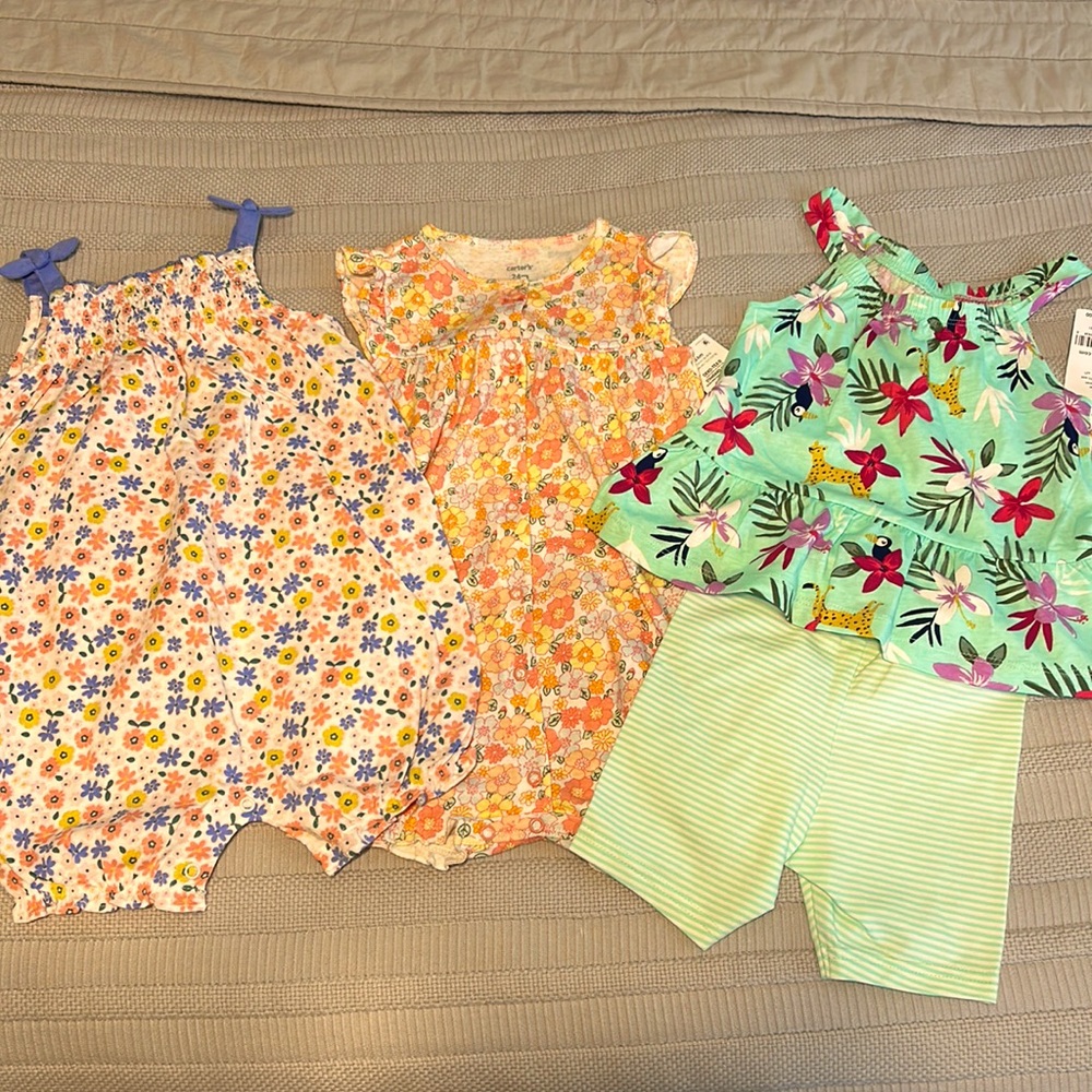 Brand new 24 month girl Carters rompers and outfit lot